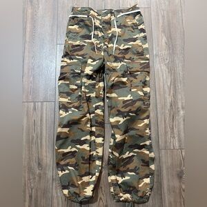 Levi’s ’94 Baggy Camo Cargo Pants 28 Waterless 100% Cotton Utility Streetwear